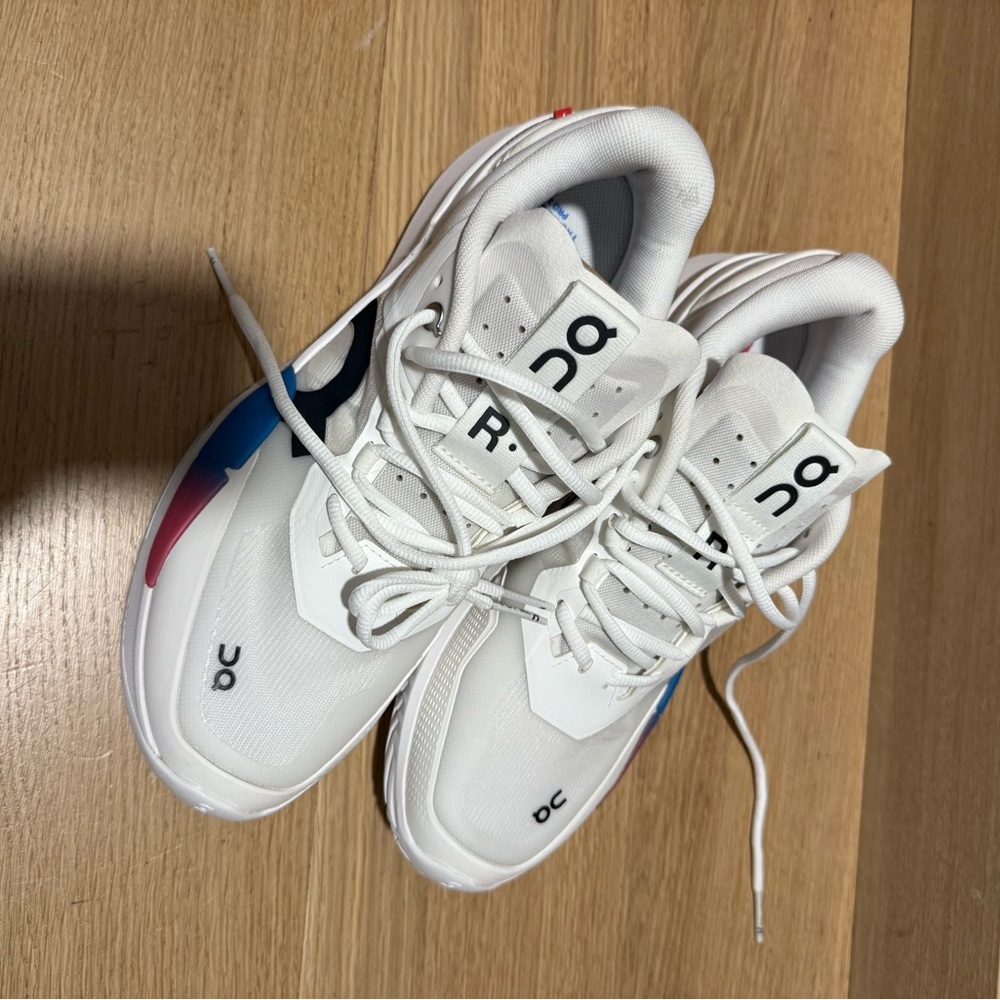 Men’s On Running NEW sneakers